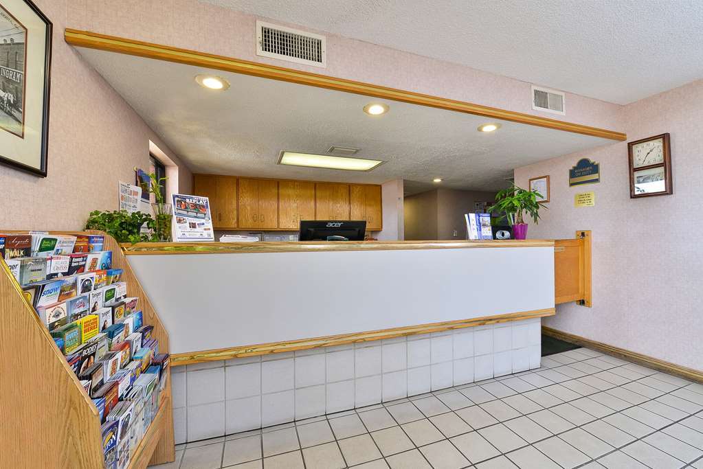 Super Value Inn Valdosta Interior photo