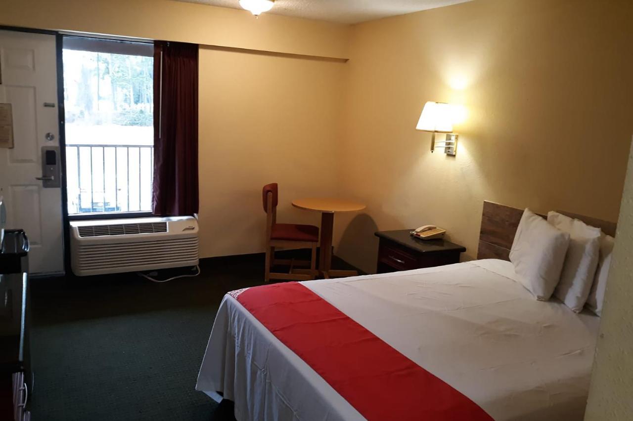 Super Value Inn Valdosta Exterior photo
